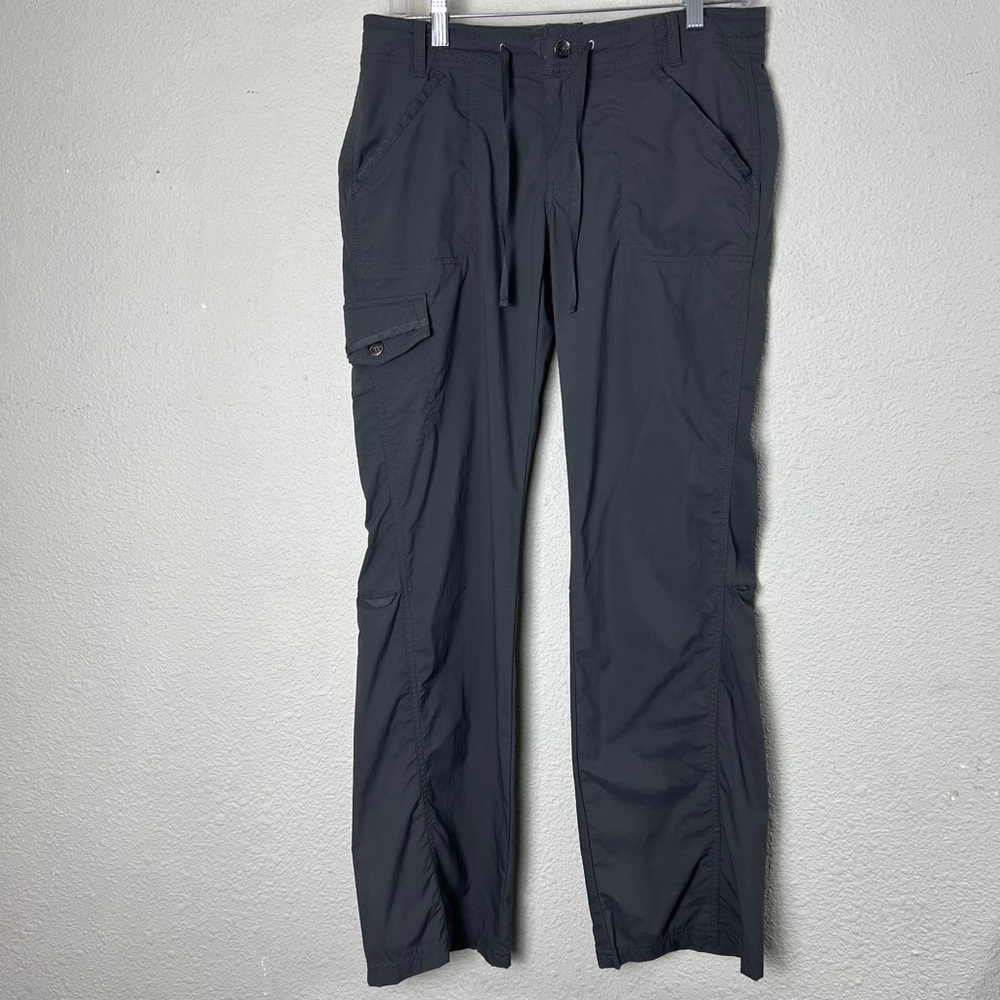 REI Pants 8 Womens Hiking Crops Grey Nylon
Blend